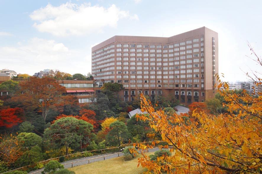 ホテル椿山荘東京　秋の外観