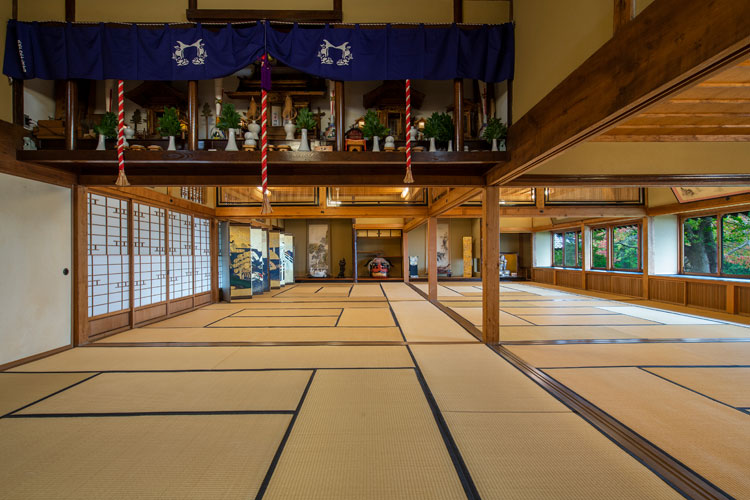 銀鱗荘本館-大広間