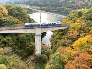 会津鉄道・お座トロ展望列車